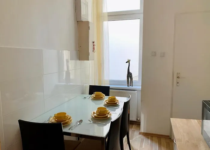 Raisa Lerchenfelder Guertel 30 וינה
