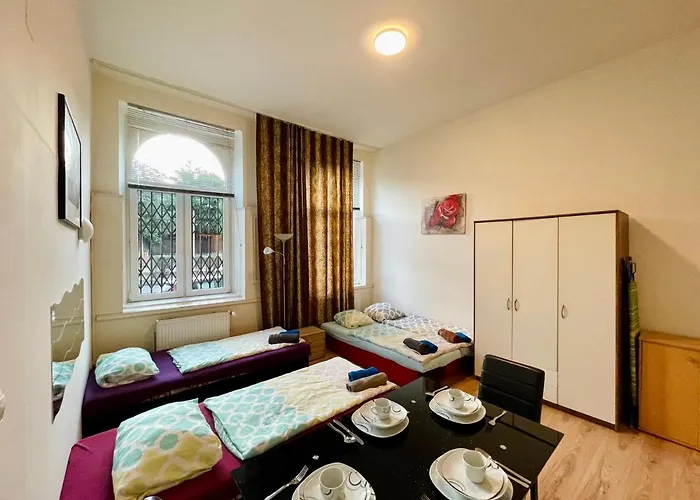 Raisa Lerchenfelder Guertel 30 וינה