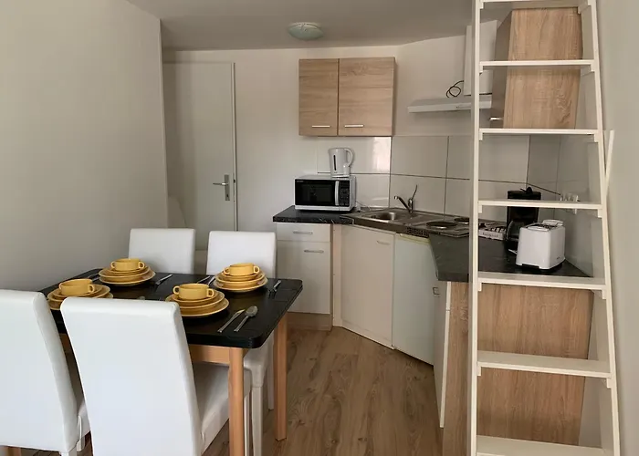Raisa Lerchenfelder Guertel 30 וינה
